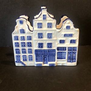Vintage Delft Blue Made in Holland Napkin Holder Very Good Preowned Condition